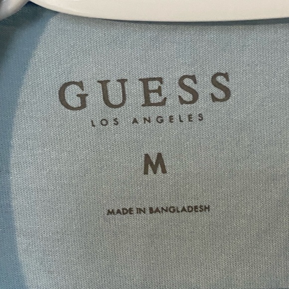 Guess T-shirt - Picture 2 of 2
